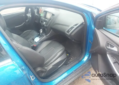 2014 Ford Focus Titanium из США, поврежденный, VIN 1FADP3N27EL191369